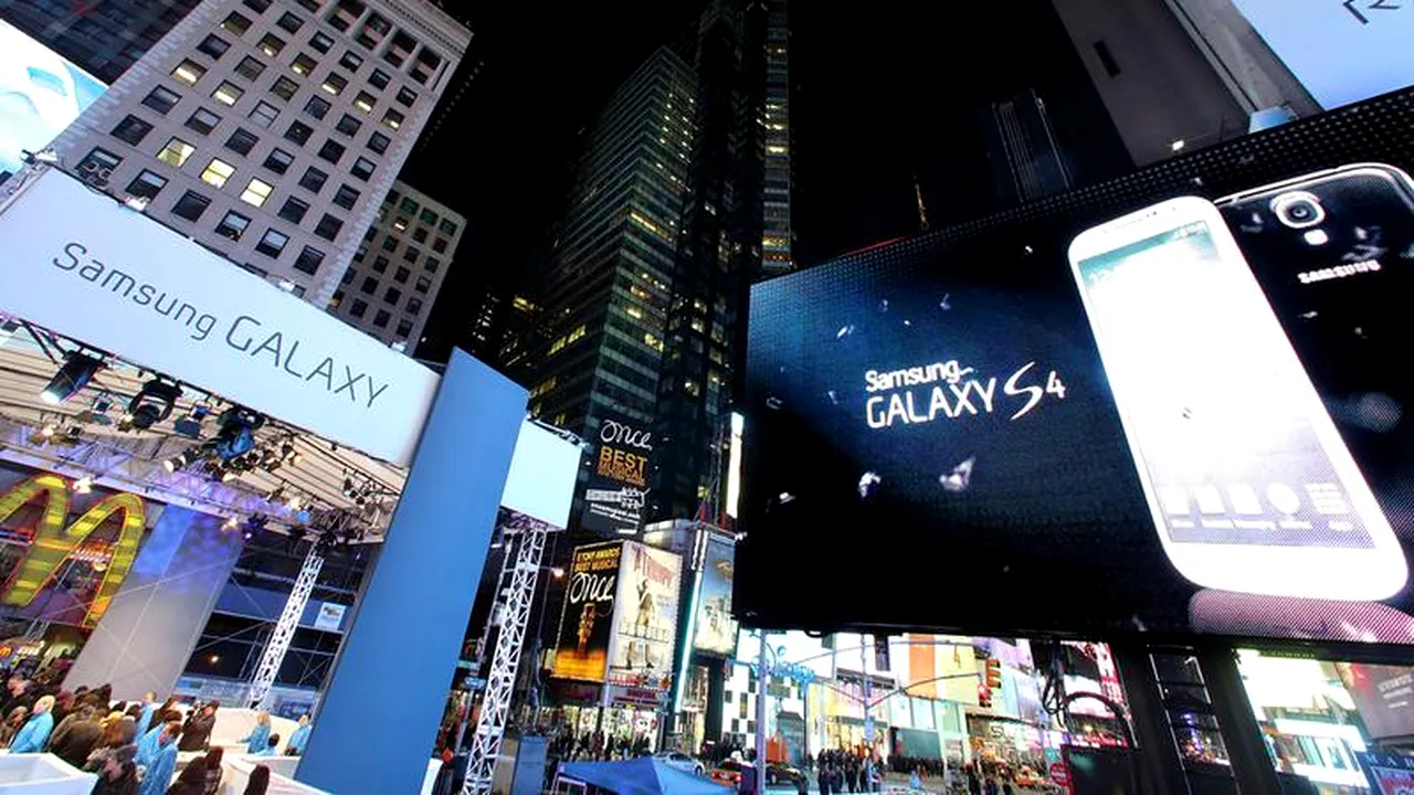 Precomenzile pentru Galaxy S4, de patru ori mai mari decât au fost cele pentru Galaxy S3