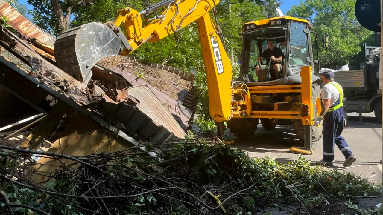 Primăria Sectorului 1: Trimitem buldozerele la toate construcțiile ilegale de pe spațiul public