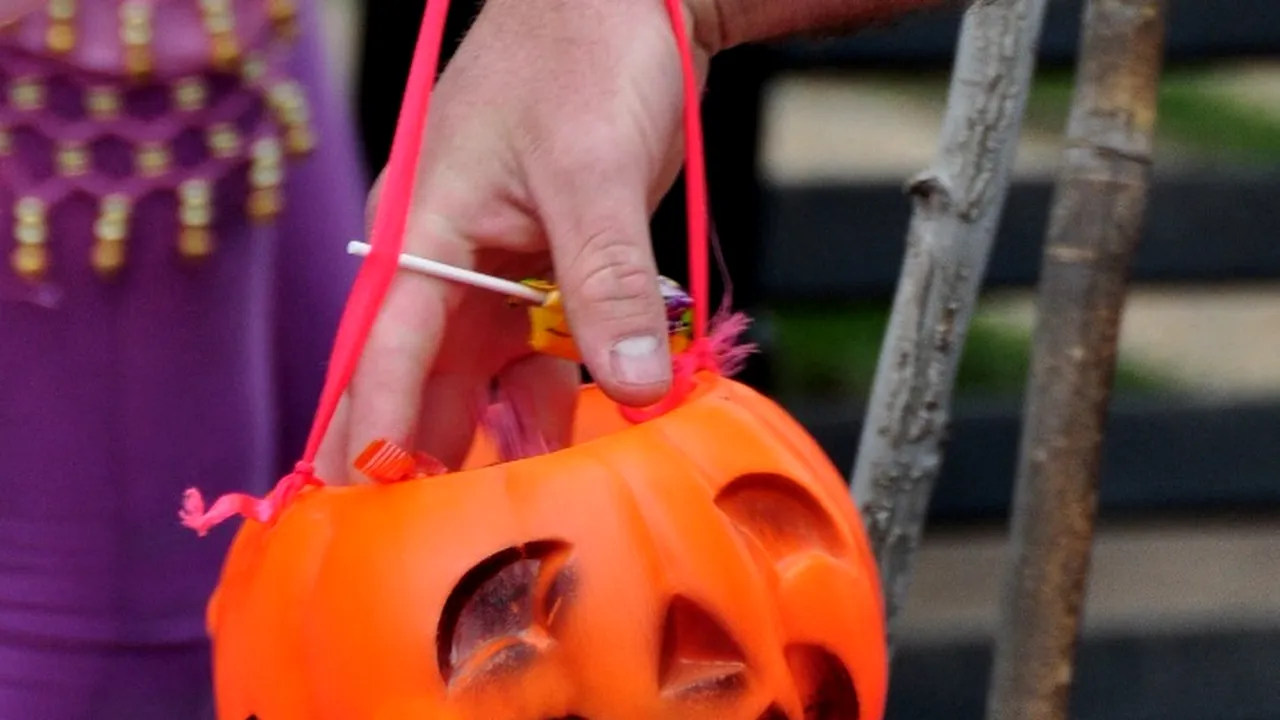 VRĂJITOAREA DE HALLOWEEN 2013, logo-ul Google de Halloween