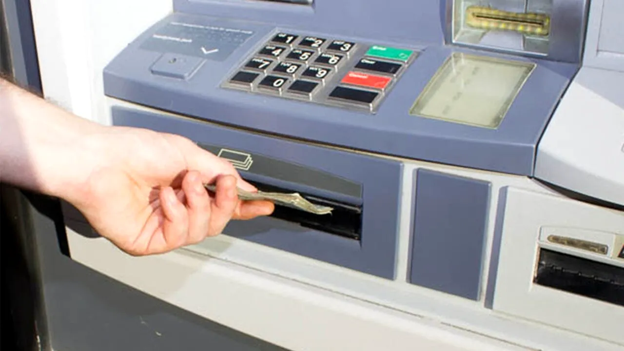 Cumpărarea vechimii pentru pensie, noi reguli de la 1 iulie 2024. Câți bani costă un an de CAS