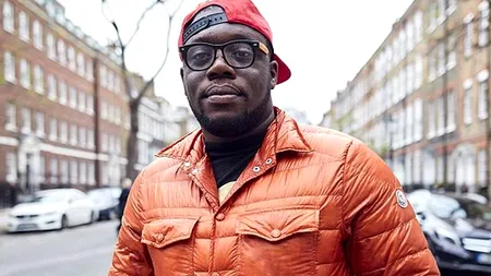 Un tânăr britanic susține că lucrează o oră pe zi și câștigă 30.000 lire sterline într-o lună „proastă