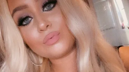 Replica de „agățat