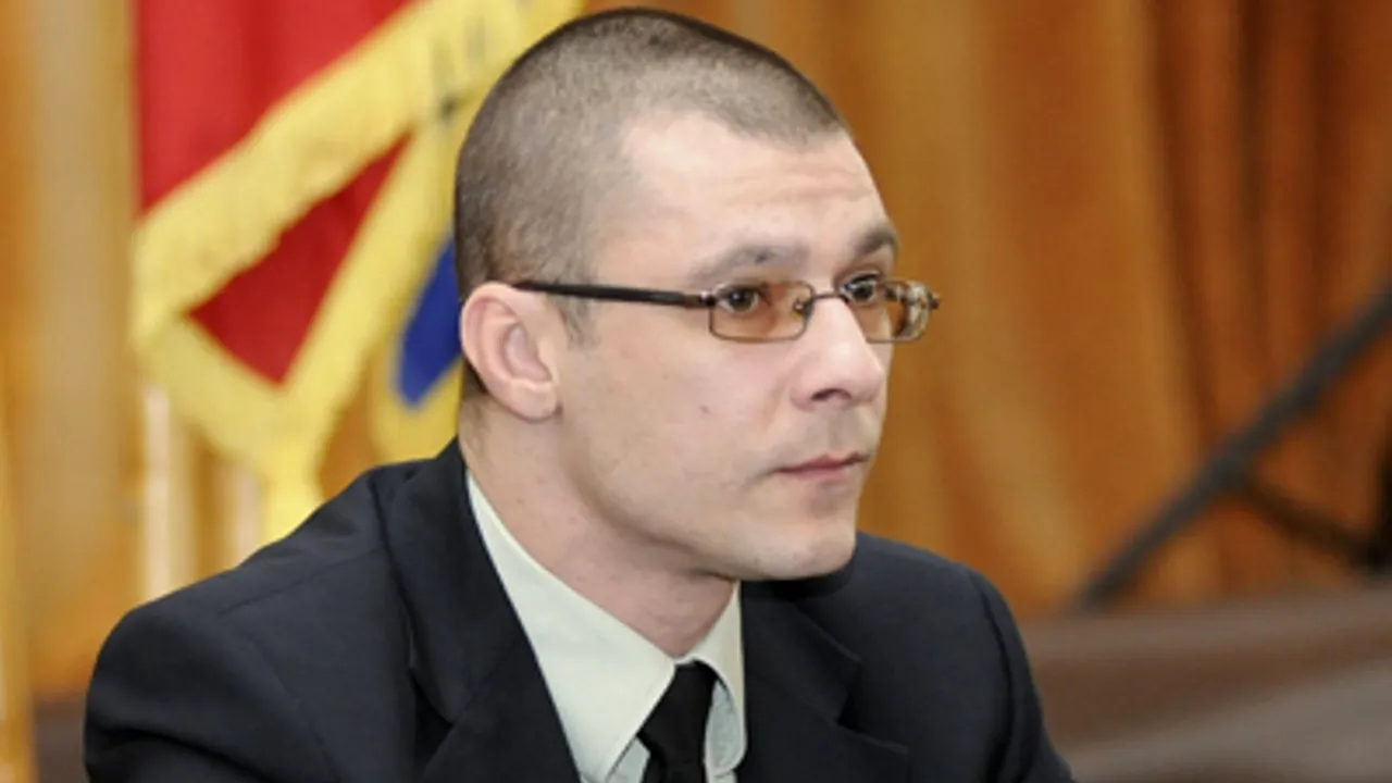 Nuntă mare la Vaslui: patru perechi de nași pentru prefectul Andrei Puică