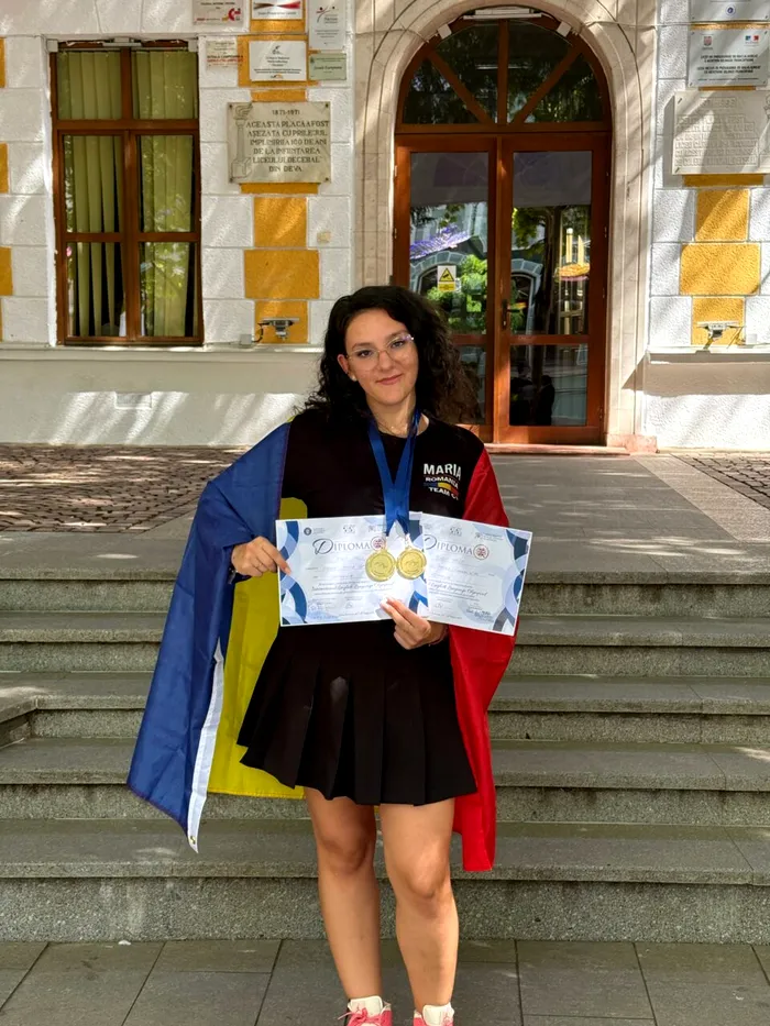 Maria - Lavinia Tudose, eleva care a obținut DUBLU AUR pentru România la Olimpiada Internațională de Engleză