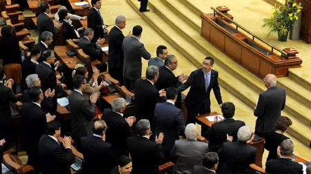 MOȚIUNEA DE CENZURĂ. VICTOR PONTA ESTE NOUL PREMIER DESEMNAT