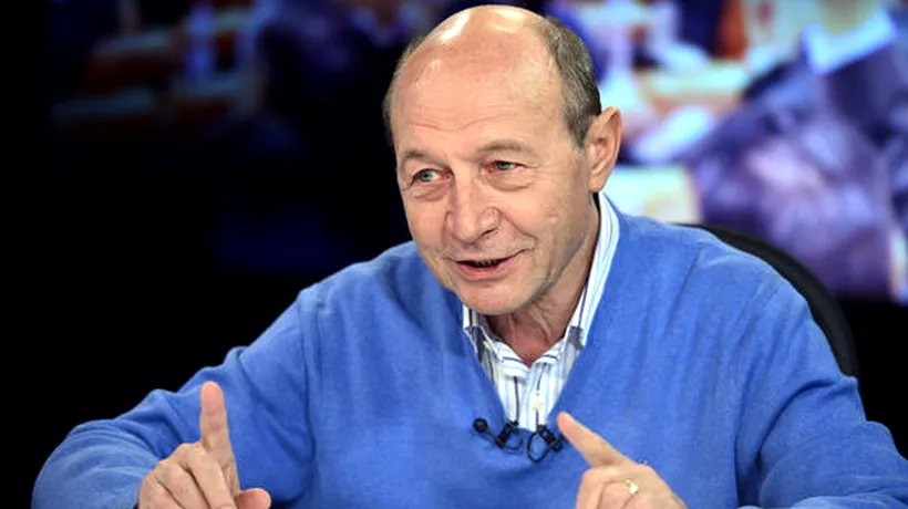 Băsescu: Interesul lui Iohannis e ca Dăncilă să intre în turul doi. Dacă intră Barna, electoratul PSD va vota USR
