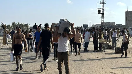 Noi detalii despre DRUMUL SUFERINȚEI. Evacuații palestinieni din Fâșia Gaza susțin că ar fi fost ajutați chiar de Israel. Miza zborului misterios