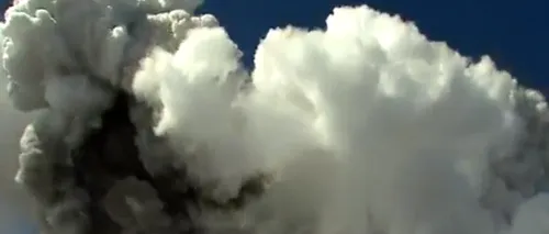 Au vrut să realizeze filmul vieții lor, dar s-au apropiat prea mult: VIDEO dramatic cu momentul în care explodează vulcanul Etna 