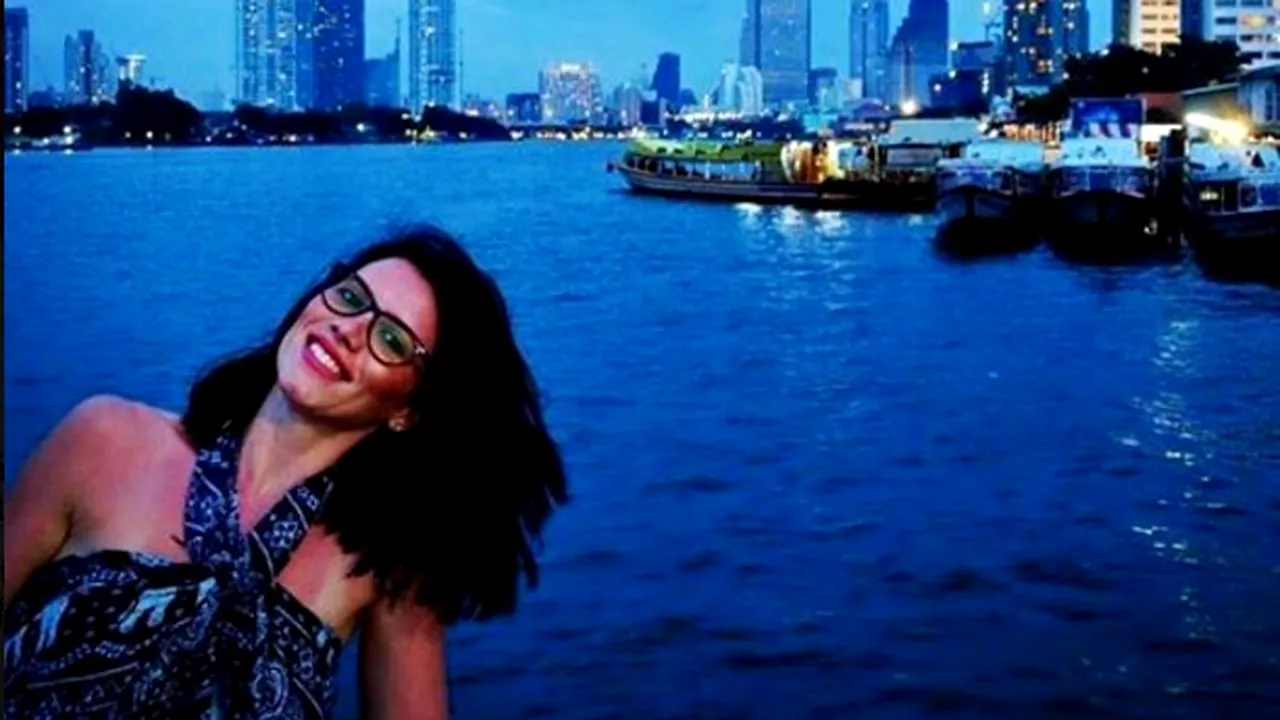 Românca rănită în atentatul de la Londra a murit