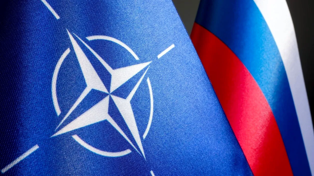 NATO monitorizează mobilizarea armatei ruse la granița Ucrainei: ”O concentrare neobişnuită de forţe, a doua oară în acest an”