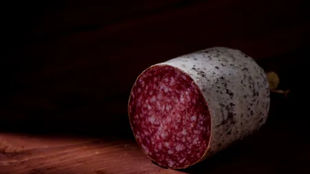 Alimentele tradiționale cuceresc Europa. Ce salam ROMÂNESC va ajunge în frigiderele străinilor
