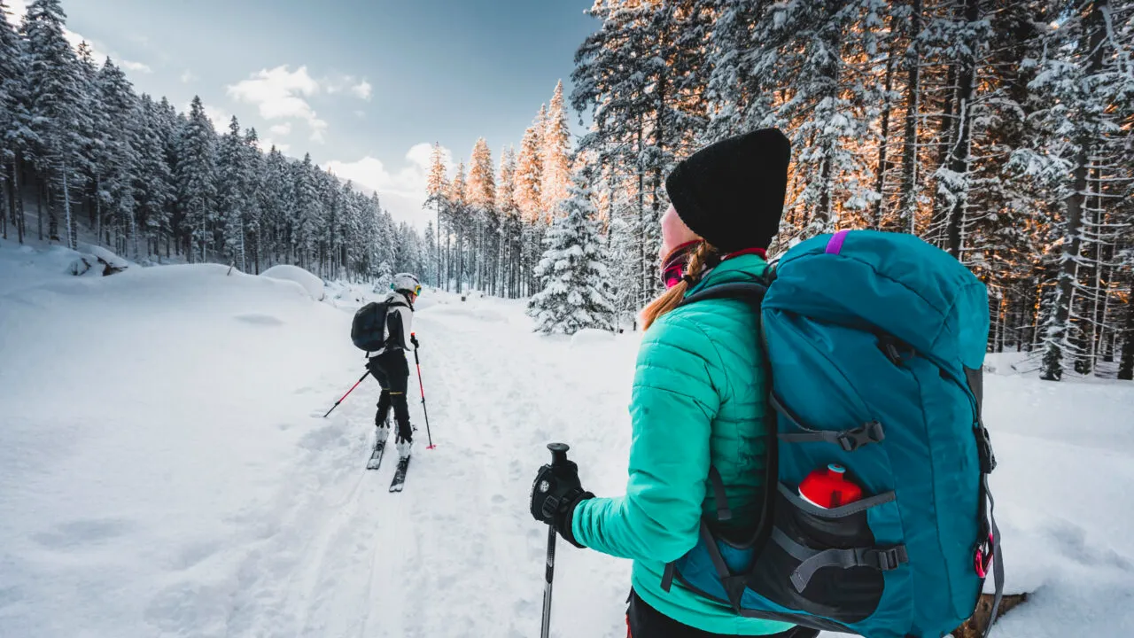 Cât a ajuns să coste vacanța la schi într-o stațiune europeană celebră preferată de mulți turiști români. Tarifele au ajuns cu 40% mai mari