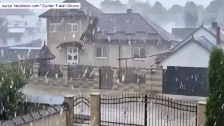 Prăpăd în Moldova. Avertismentele ANM: România este ruptă în două de caniculă și vijelii 