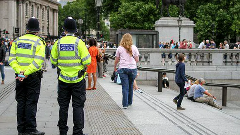 Un adolescent de 13 ani a fost arestat în Marea Britanie pentru terorism