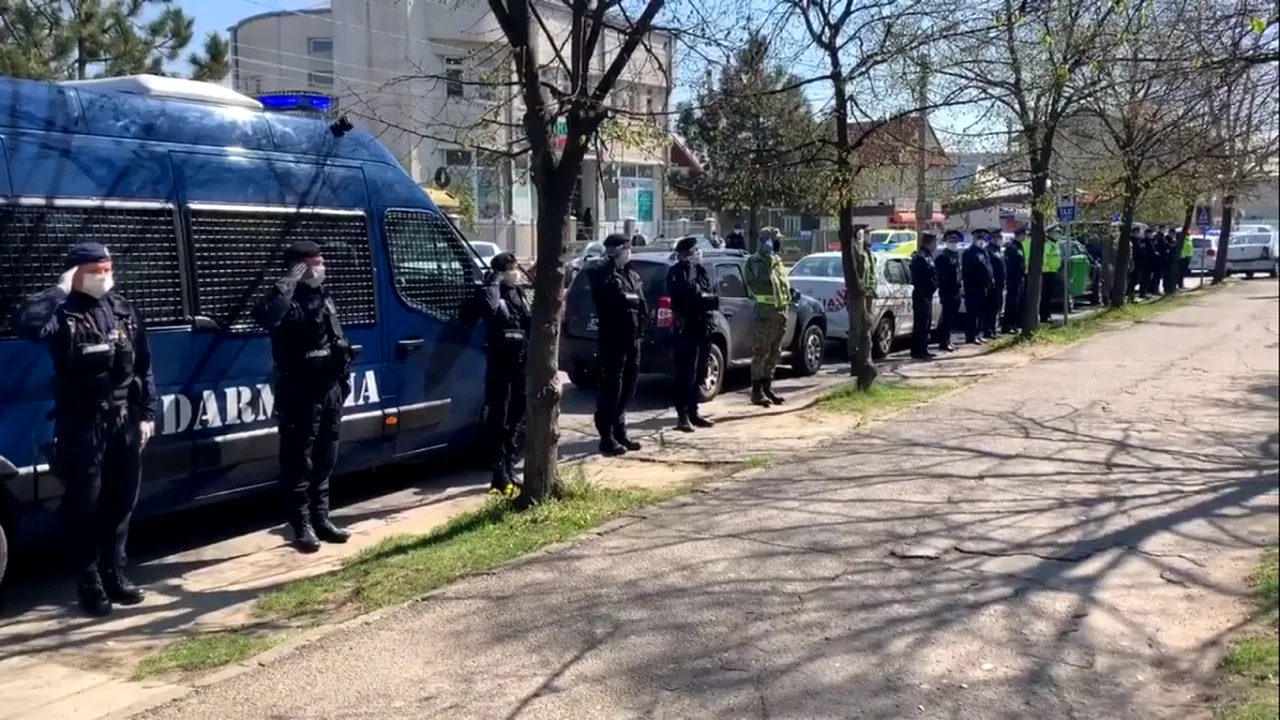 VIDEO Sirene pornite în semn de respect pentru cadrele medicale din Buzău