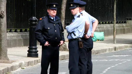 Poliția irlandeză a destructurat o rețea internațională de hoți de buzunare, provenind din România. Hoții acționau în peste 10 țări din Europa