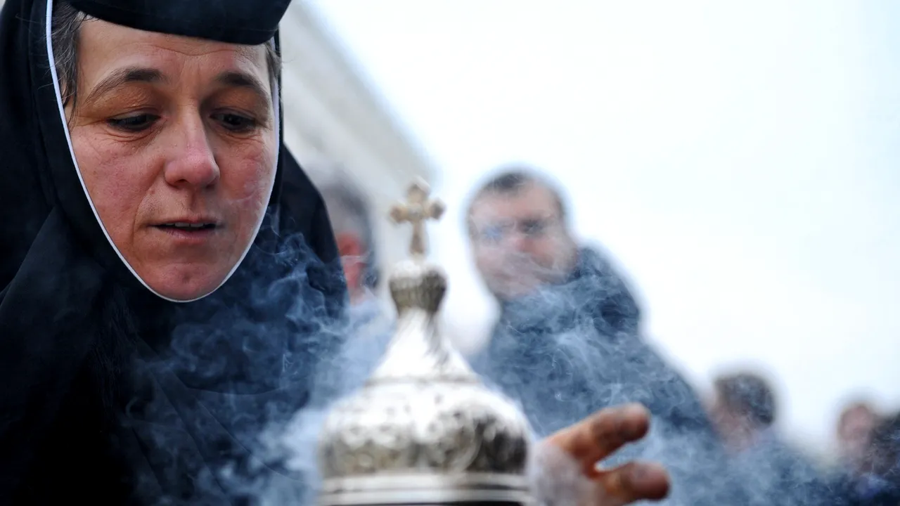 Catedrala Mântuirii Neamului NU ARE autorizație de securitate la incendiu. Sfințirea de duminică, PE RĂSPUNDEREA Patriarhiei. ISU a amendat constructorul cu 10.000 de lei