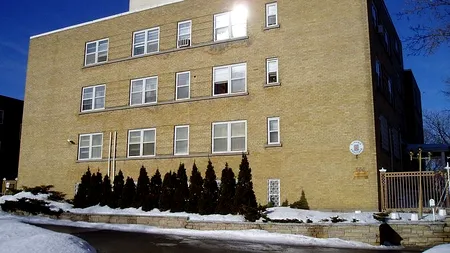 Alarmă falsă cu bombă la Ambasada României în Canada