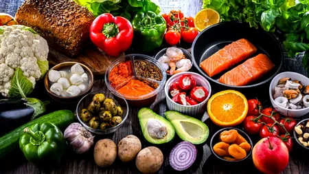 Ce alimente să consumi vara pentru o digestie ușoară. Ce recomandă specialiștii în nutriție