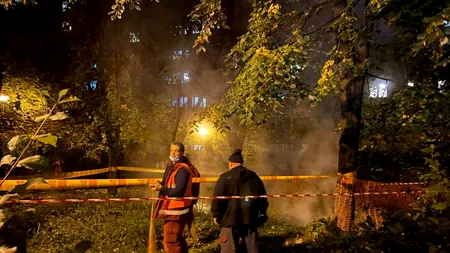 Un copil a căzut în groapa săpată pentru o conductă de apă caldă, pe o stradă din Sectorul 1 al Capitalei (VIDEO)
