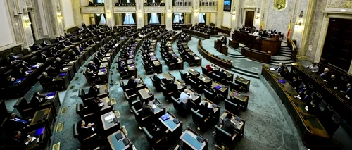 Scandal în plenul Senatului pe neinvitarea lui Băsescu: Intrăm în istoria nebunilor României 