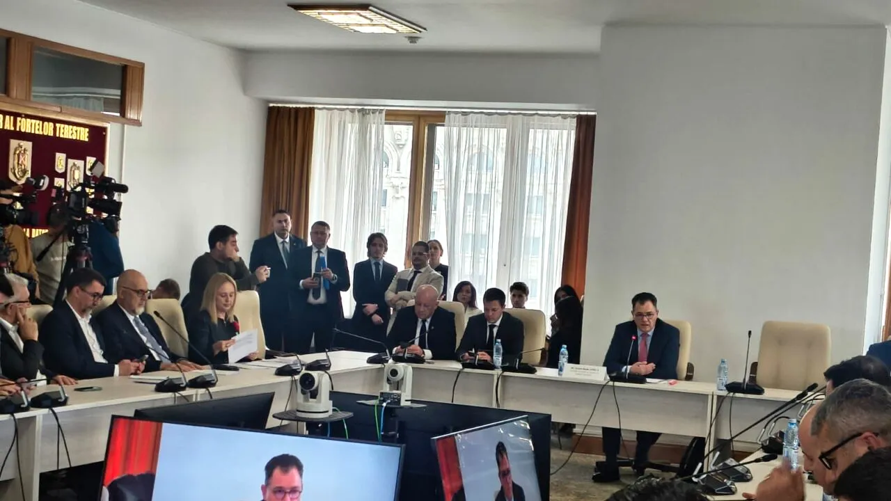 Audierea miniștrilor din guvernul Niculescu continuă: Alexandru Stoica, Florin Barbu, Dumitru Chisăliță, aviz favorabil. Comisiile parlamentare îl audiază pe Radu Oprea, ministrul propus la Apărare