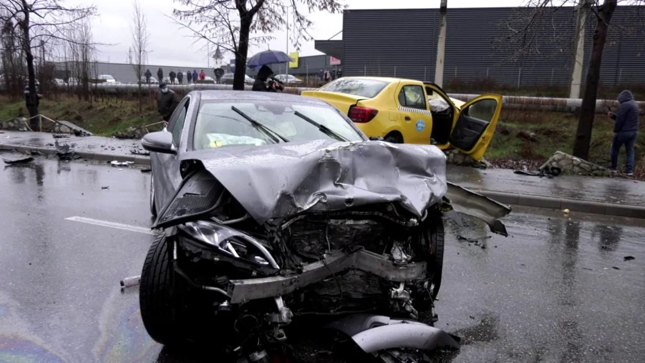 Statistici ASF: În vara 2020 românii s-au ciocnit pe șosele și au rezultat 30.000 dosare daune RCA. Monopol City Insurance și Euroins