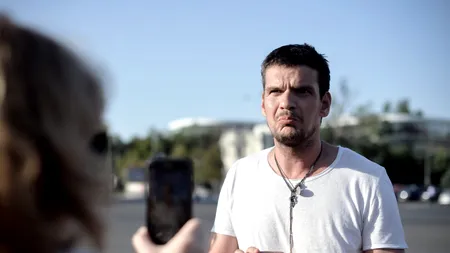 Tudor Chirilă, SUPĂRAT pe un spectator de la Teatrul de Comedie. „Dă-l dracu’ de telelefon, băi nene!”