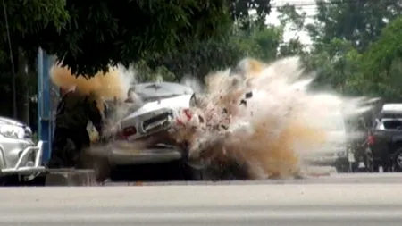 ATAC CU BOMBĂ LA TEL AVIV. O mașină a explodat lângă Ministerul Apărării