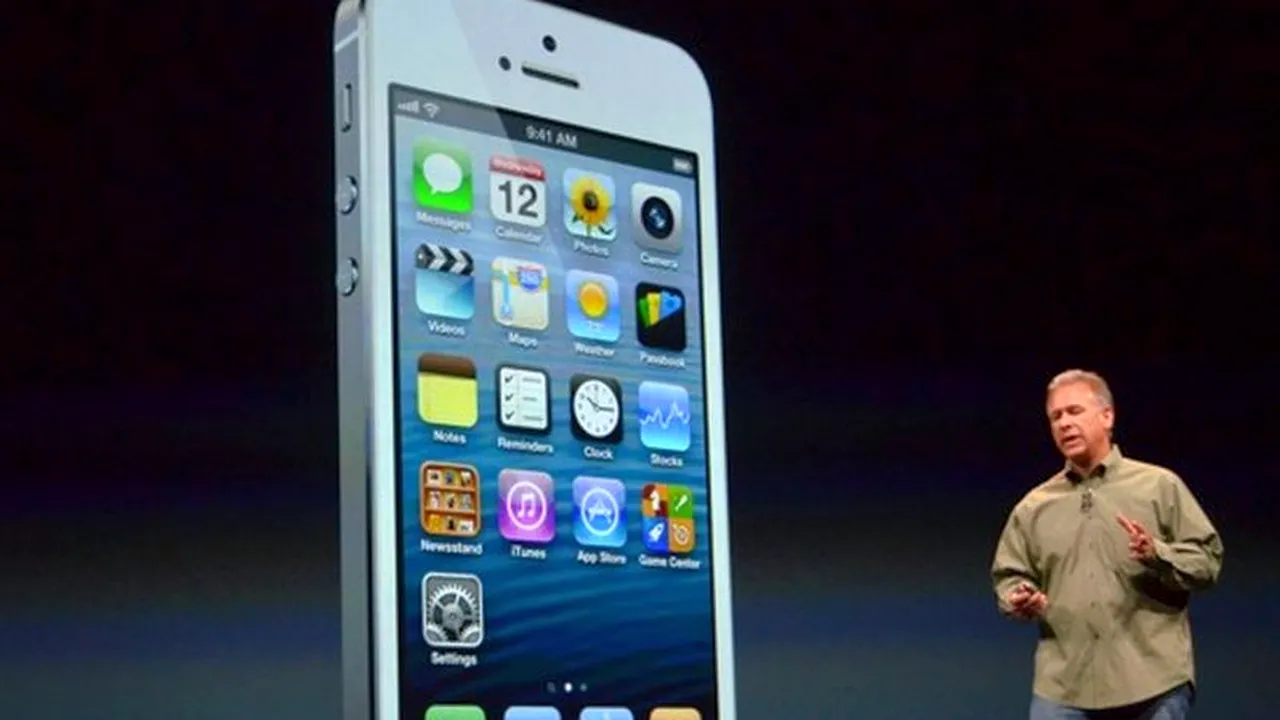LANSARE IPHONE 5 de la APPLE. WSJ: Este IPHONE 5 plictisitor?