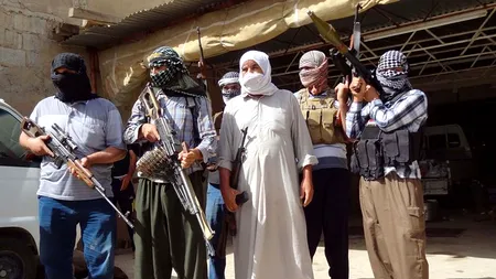 Doi teroriști malaysieni, identificați într-o înregistrare video difuzată de rețeaua Stat Islamic