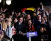 Simpatizanții lui Nicușor Dan s-au strâns la sediul de partid și îi scandează numele. Primul exit-poll îl dă câștigător cu 54.10%