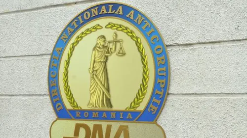 DNA: Medic din Bihor trimis în judecată după ce ar fi luat mită de 334 de ori într-o singură lună pentru certificate de invaliditate