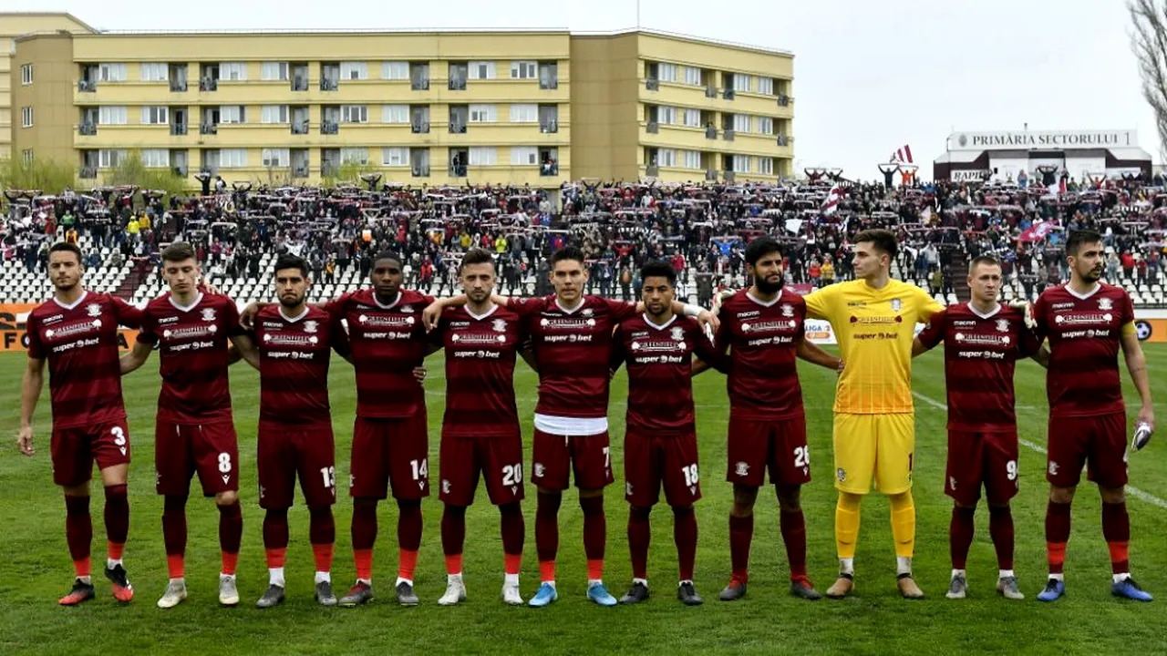 Primul caz de coronavirus la Rapid București. Ce jucător a fost testat pozitiv. Mijlocașul se afla în cantonamentul echipei naționale