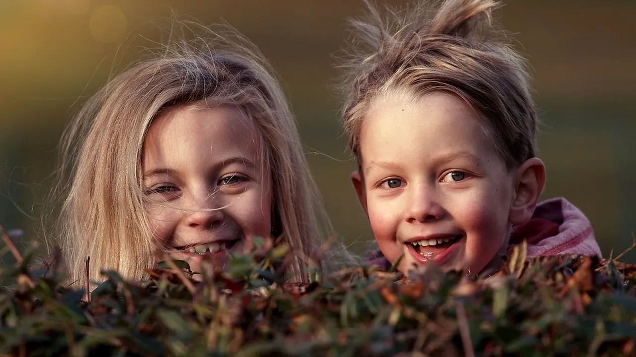 Cum să îl convingi pe cel mic să facă treburi casnice și să devină responsabil: O mămică a găsit o metodă inedită, lăudată de mulți părinți - FOTO 
