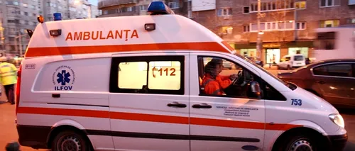 Un adolescent a fost dus în stare gravă la spital după ce a fost lovit de un tramvai în Capitală
