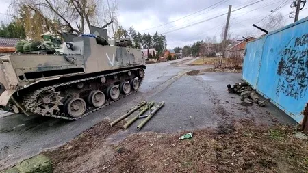 Rusia și Ucraina se acuză reciproc de „situația umanitară catastrofală”. Ministerul rus al Apărării susține că „naționaliștii” ucraineni minează zone rezidenţiale şi distrug infrastructuri cheie pentru evacuarea populației