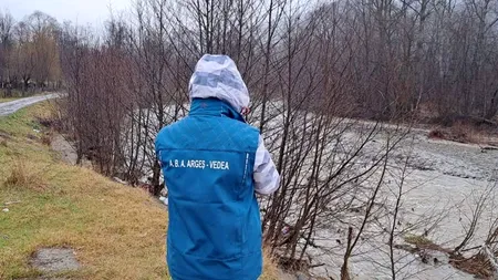Apele Române, în ALERTĂ maximă! Două județe prezintă cel mai mare risc de inundații și viituri