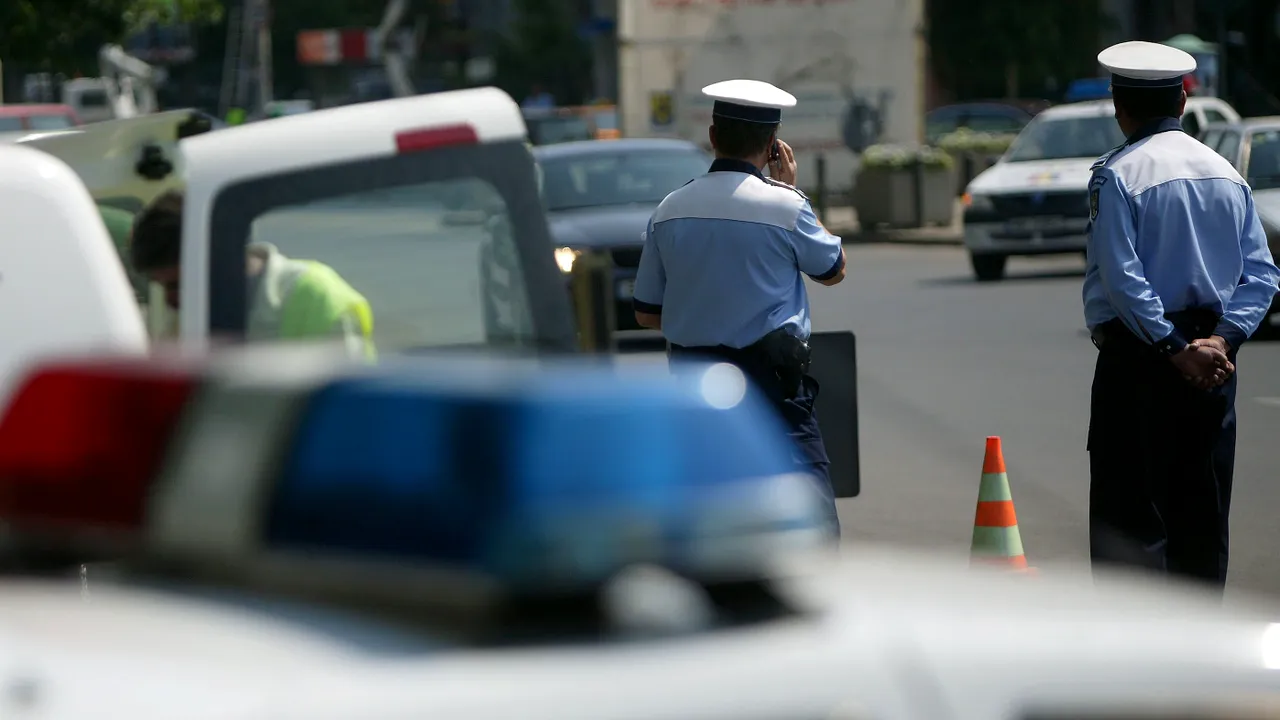 Șeful de cabinet al IPJ Arad a fost reținut. Ce au descoperit procurorii în locuința polițistului