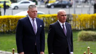 Bolojan: „Am copilărit în comunitatea slovacă”/Fico: „Agenda UE este atât de solicitantă că nu mai avem timp pentru relaţiile bilaterale”