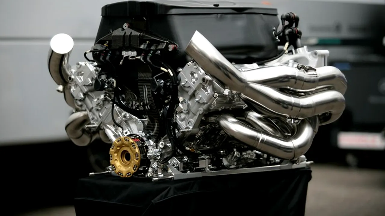 McLaren ar putea renunța la motoarele Mercedes din 2013