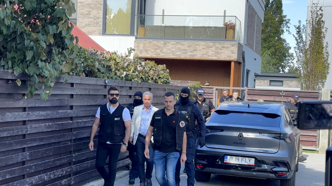 SURSE | Procurorii DIICOT au pus sechestru pe locuința din Mogoșoaia a lui Călin Georgescu