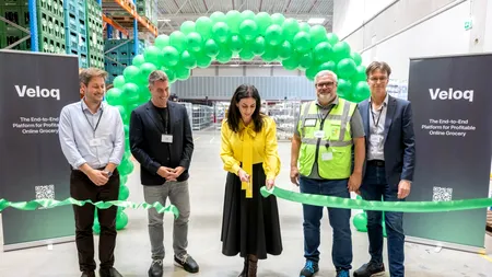 Comunicat: Veloq și AutoStore redefinesc automatizarea în retailul alimentar prin lansarea celui mai avansat centru asistat de inteligență artificială