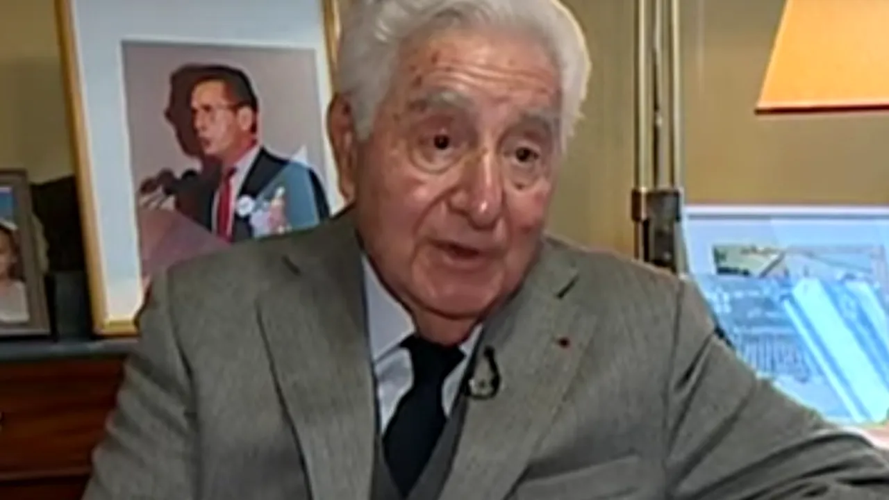 OPERAȚIUNEA „TINERELUL”. Un primar din Franța candidează din nou la 94 de ani: „Toți acești tinerei trebuie să mai aștepte”