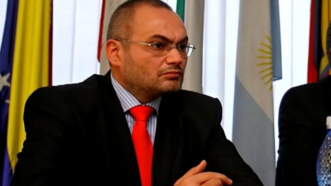Stejărel Olaru și-a dat demisia din CA al Radioului Public, invocând 