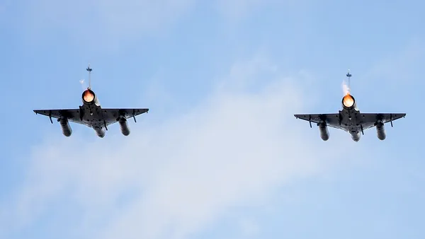 Reacția NATO după ce un F-16 românesc a distrus o dronă deasupra Estoniei. Cum s-a luat decizia de a doborî aparatul de zbor