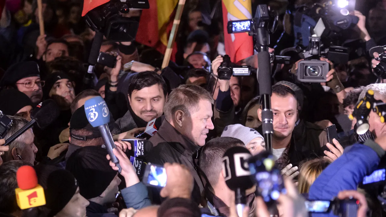 Cum s-a răzbunat Facebook pe Iohannis în doar 24 de ore. Surpriza din contul lui Cioloș