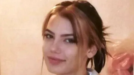 FOTO| Elena a dispărut fără urmă, după ce a plecat de la liceu. Tânăra din Năvodari este căutată de polițiști