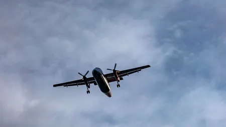 Un avion care opera pe ruta București-Zurich a aterizat, de URGENȚĂ, la Graz, Austria. Un membru al echipajului a fost transportat la spital