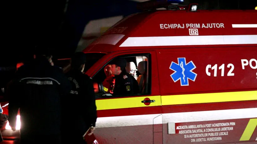 ACCIDENT grav cu două victime în Botoșani, după ce un autoturism a fost spulberat de un tren